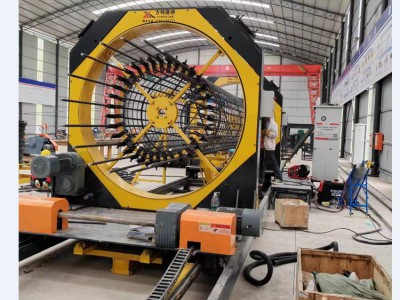 方特路桥 2025升级智能PLC控制系统钢筋笼滚焊机设备采用二保焊图2