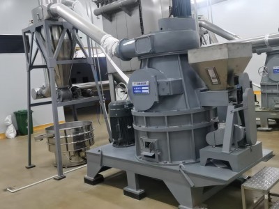 广东省阳江市转让雷蒙粉碎机/超微粉碎机组，规格型号CWF-900图2