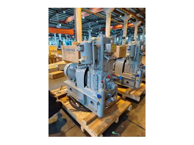 WP110 南京船用压缩机整机